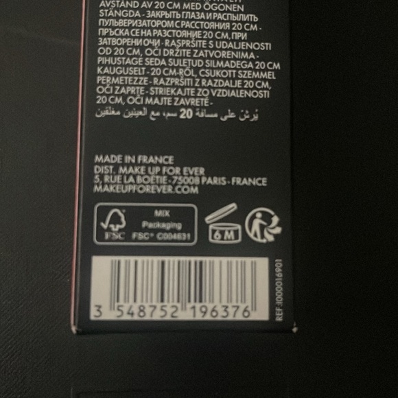 Mist and Fix 24 Hour Hydrating Setting Mist by Make Up For Ever for Women -3.4oz - Picture 6 of 6